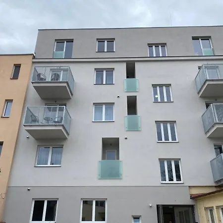 Perla Hradce 101 * Hradec Králové
