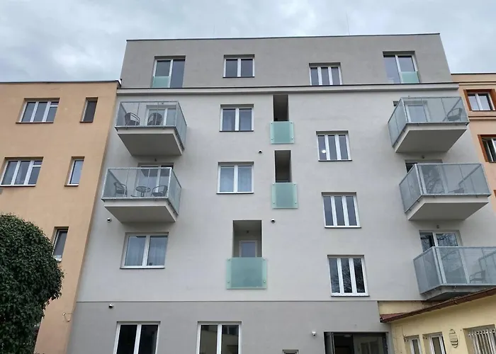 Perla Hradce 101 * Hradec Králové